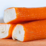 Surimi Panapesca e latterini Finofish richiamati: polifosfati non dichiarati e PFAS oltre i limiti