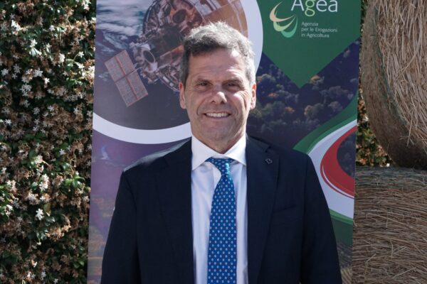 Agricoltura italiana hub innovazione: modello Hub & Spoke Agea