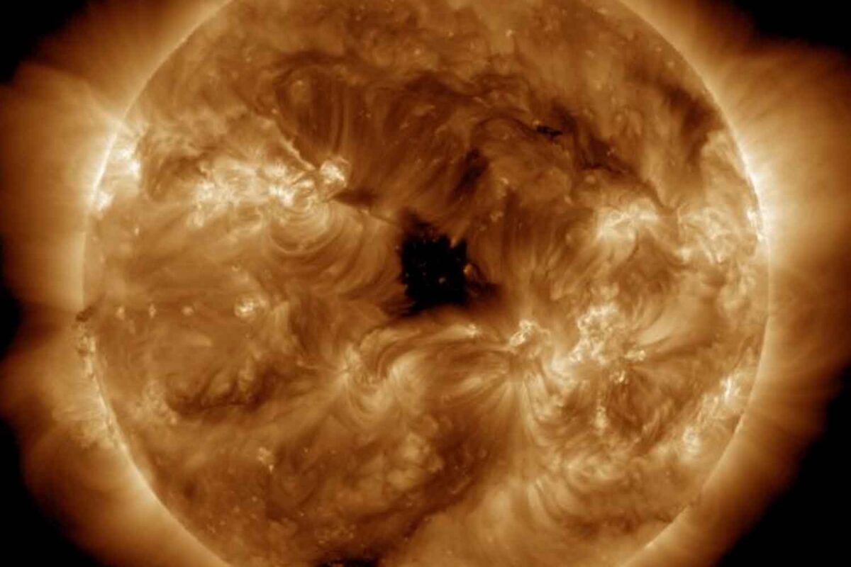 Sole: segnale radio acceso 19 giorni, un record per la scienza — Astronomia | AgriVivo.it