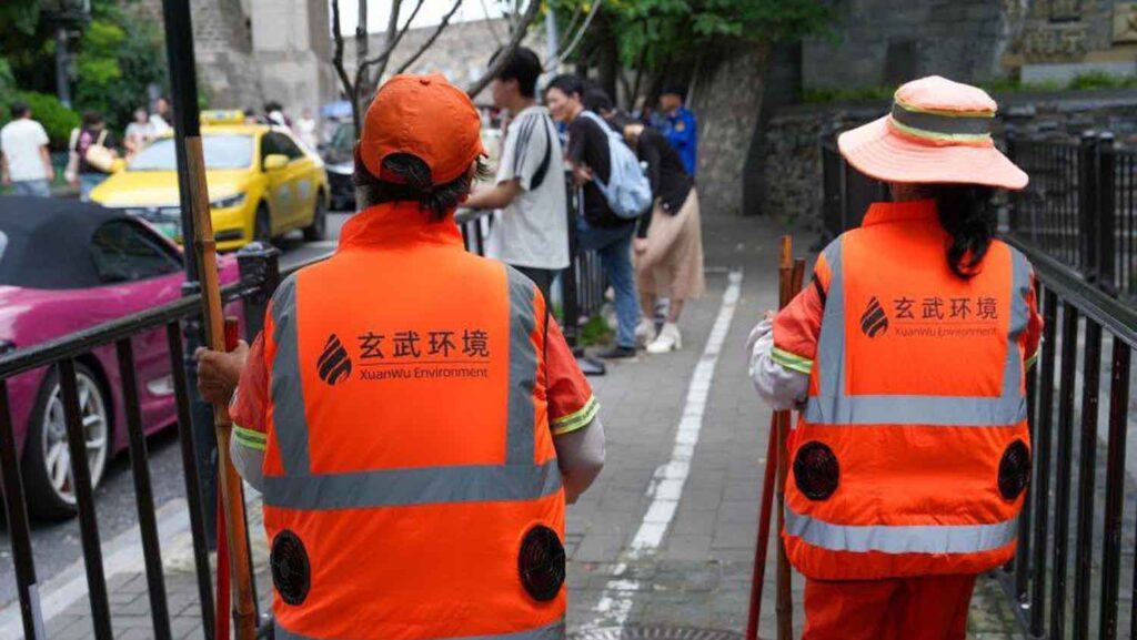 Gilet climatizzati con ventole: la Cina li testa contro il caldo