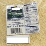Parmigiano Reggiano “fake”, 6 prodotti rimossi dalla fiera di Parigi