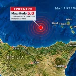 Sciame sismico alle Eolie, la terra continua a tremare: decine di scosse nella notte (la più forte di magnitudo 3.4)