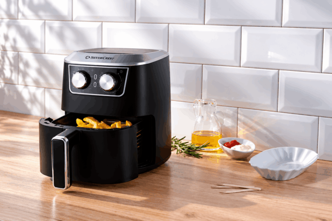 Lidl, mini friggitrice ad aria a 19,99€: la soluzione compatta per chi ha poco spazio